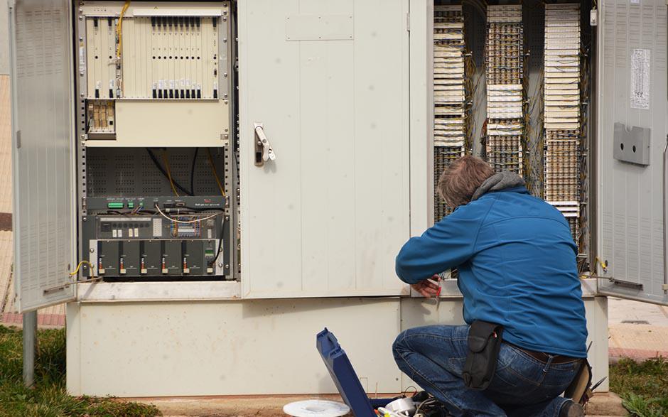 cherche électricien pas cher Paris 1
