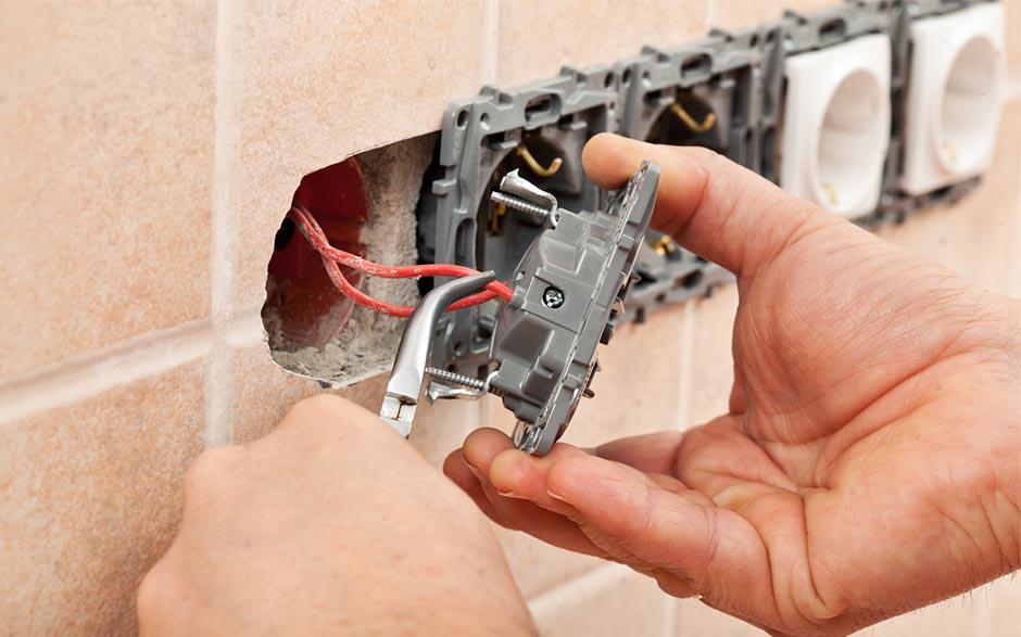 cherche électricien pas cher Paris 1